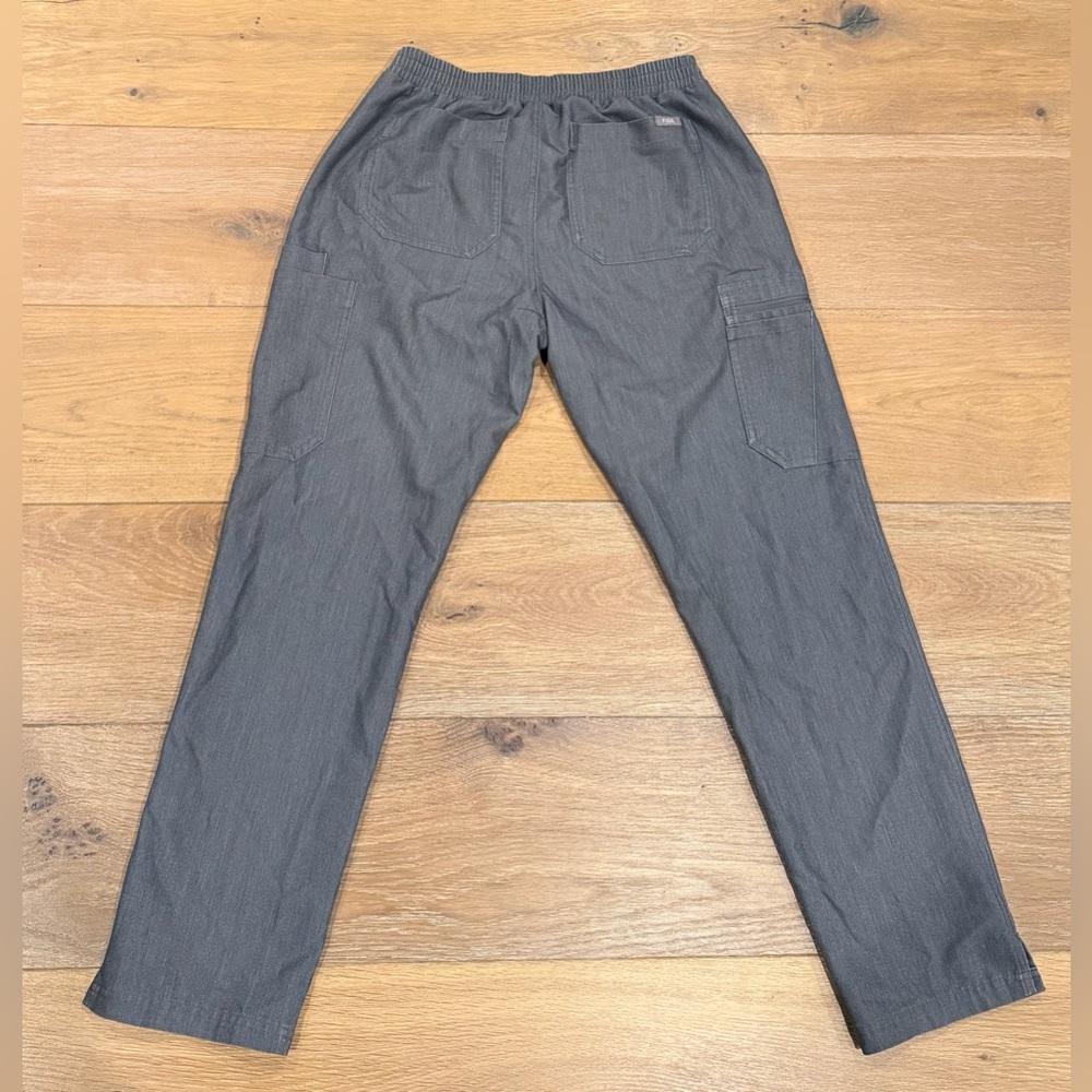 FIGS Women's Graphite Scrub Set | Casma Top Small | Yola Pants S/P - Picture 11 of 16